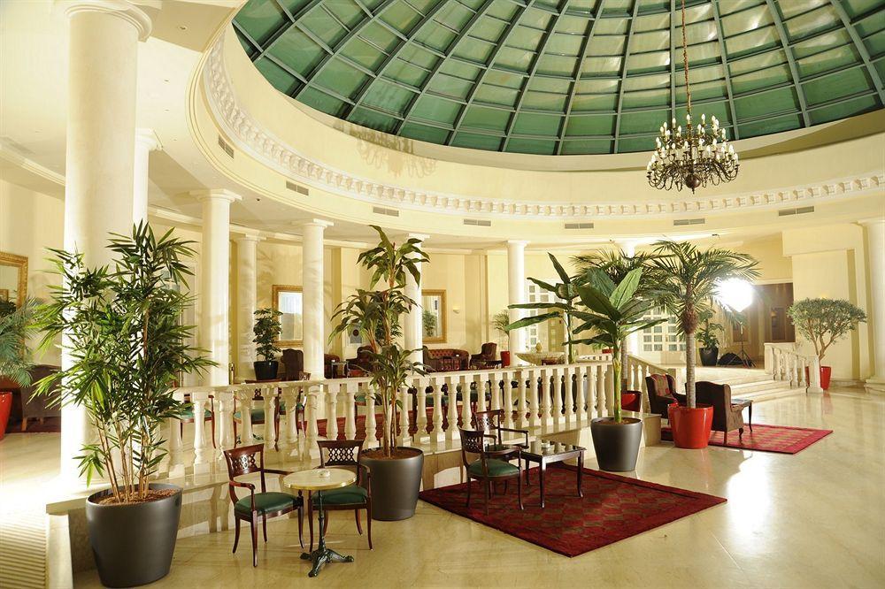 Acropole Hotel 4*