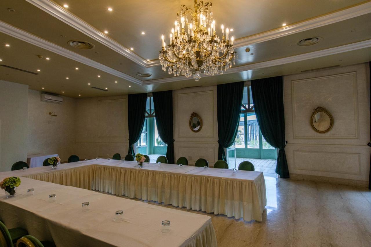 Acropole Hotel 4*